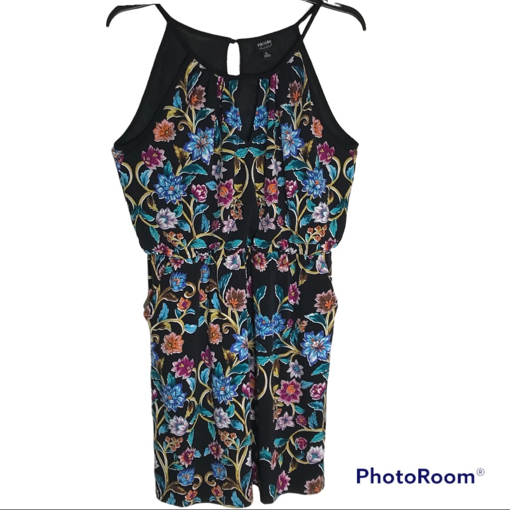 Floral Pattern stretchy dress with pockets